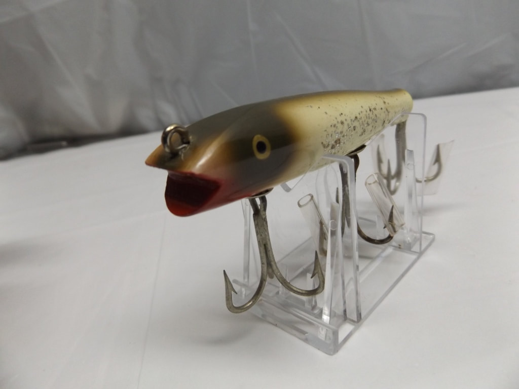 ANTIQUE FISHING LURE COLLECTOR'S ONLINE AUCTION - SUPERIOR AUCTION LLC