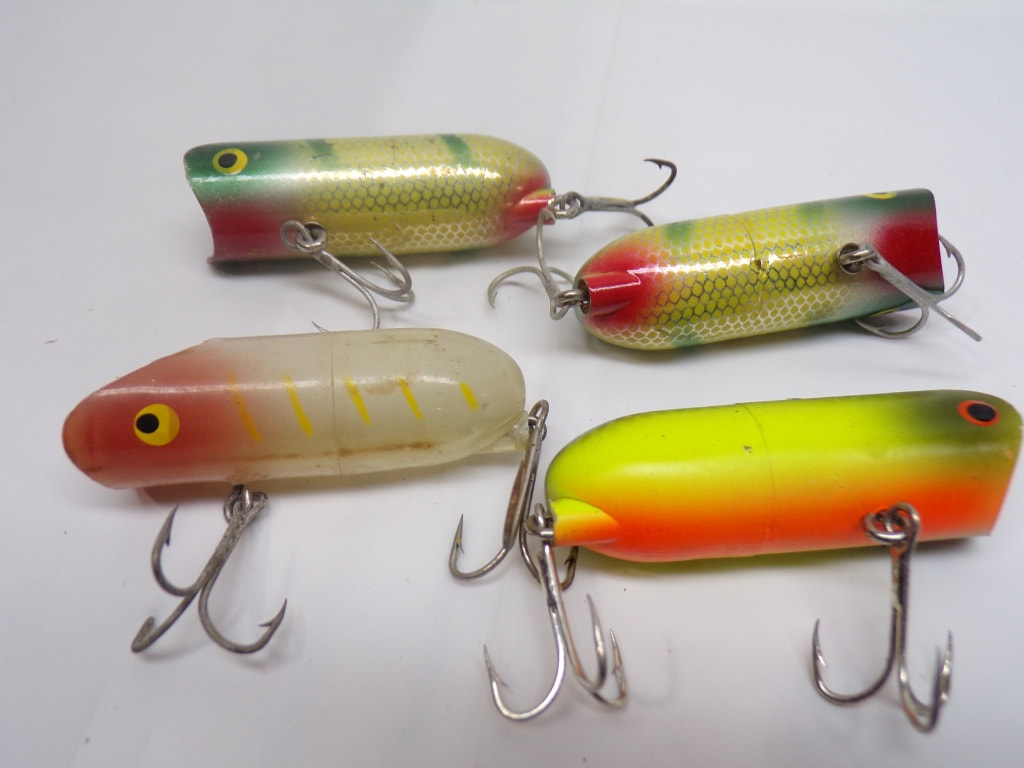 5 Vtg Lures Diving Top Water Baits Rattle 2 Scent Baits Cisco Kid Lazy Ike
