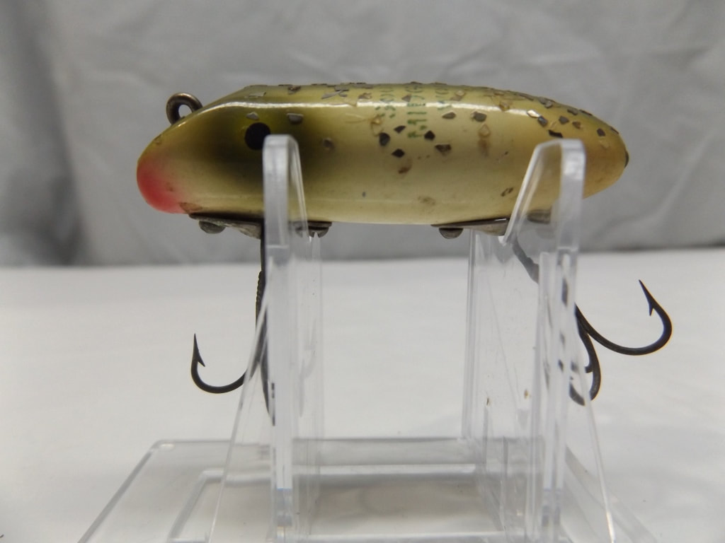 Vintage New or Gently Used Fishing Lures, Bass Oreno and A Red Eye Wiggler,  4L to 4 1/2L Auction